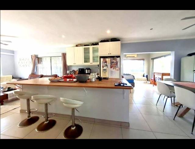 4 BEDROOM HOUSE FOR SALE IN MEER EN SEE